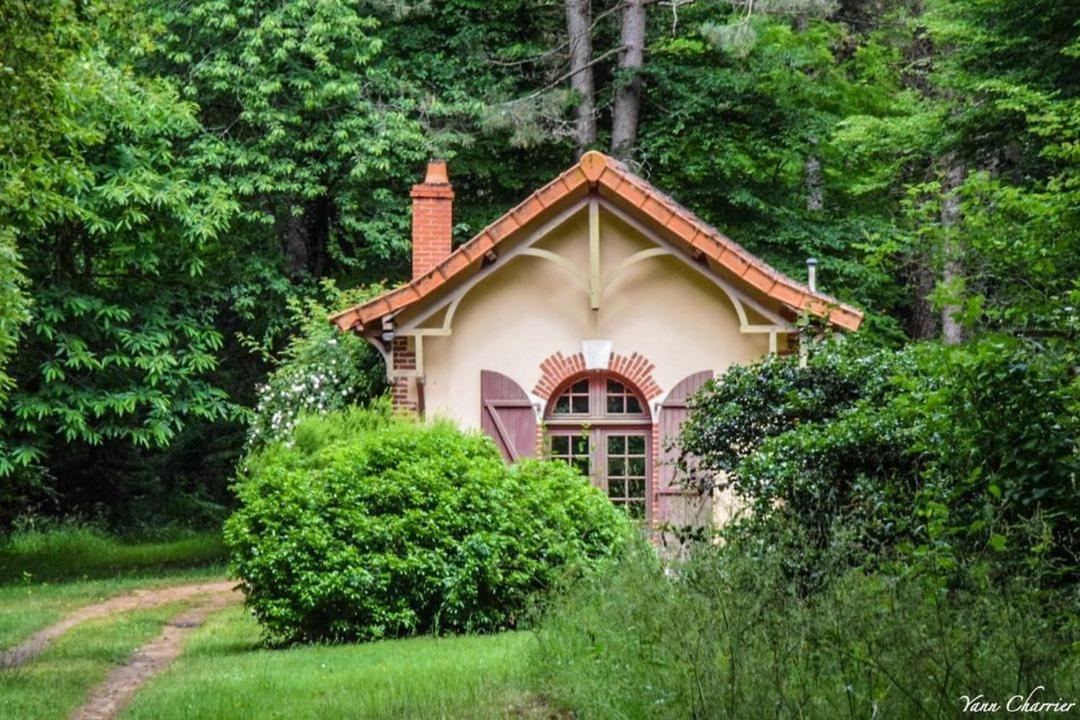 Вилла Domaine Des Roches Blanches Le Pin  Экстерьер фото